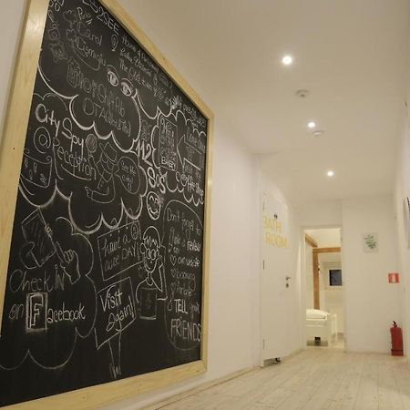 Hostel Bread&Breakfast Bukarest Exterior foto